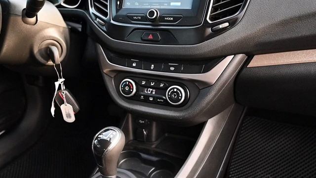 LADA VESTA БЕЛЫЙ № Р895ХУ174 VIN XTAGFL120KY309591 смотреть онлайн