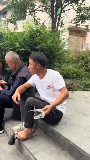 Где мой кроссовок?