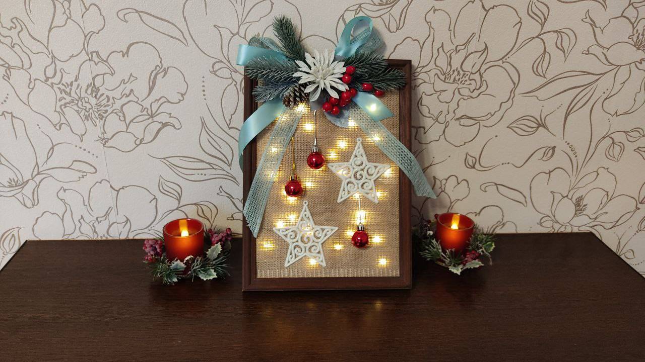 Новогоднее панно с гирляндой