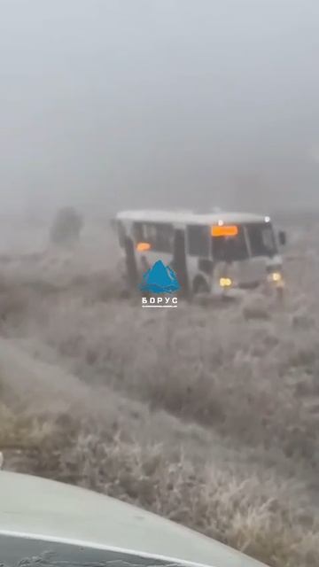 Перевернулся автобус возле Шушенского смотреть онлайн