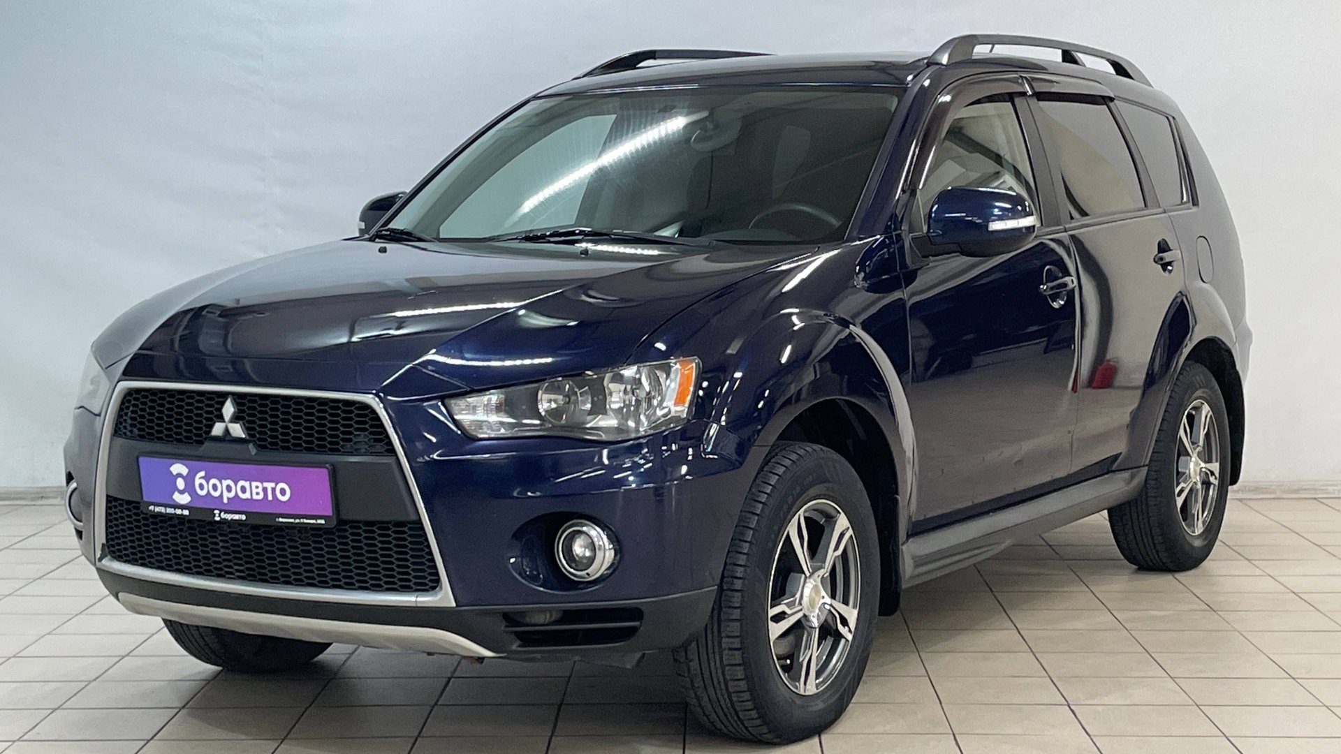 MITSUBISHI OUTLANDER смотреть онлайн