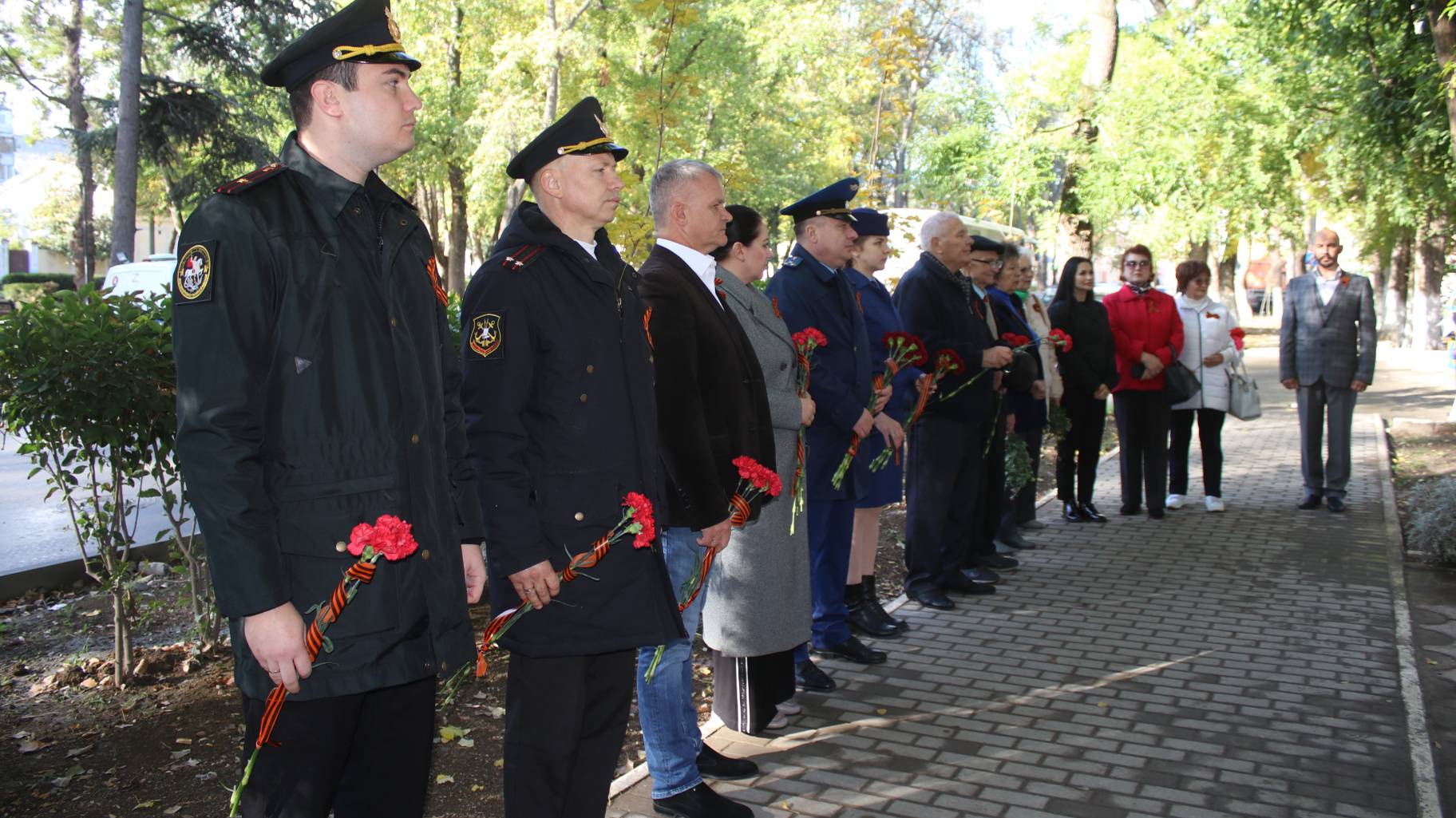 В Феодосии отметили День памяти и славы крымских партизан и подпольщиков смотреть онлайн
