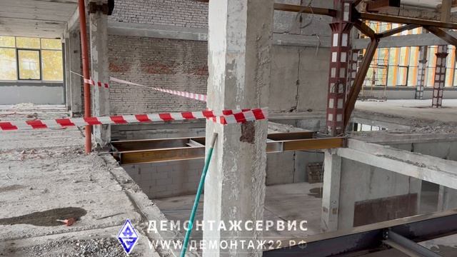 Алмазная точность: демонтаж ЖБ-плит в промышленном цеху | ДемонтажСервис смотреть онлайн