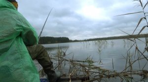 Рыбалка 21 октября на поплавок на озере по плотве с нового понтонного настила! Отличная рыбалочка!