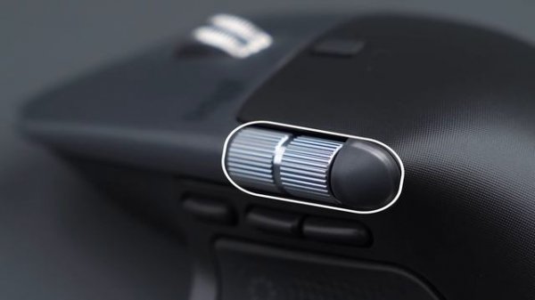 Logitech MX Master 4 Unboxing and Setup