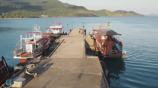 Пирс Банг Бао с маяком (Таиланд, остров Чанг). смотреть онлайн