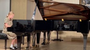 А. Роули. В стране гномов. Исп. Зинаида Наумова, преп. Б.Д. Цинобер