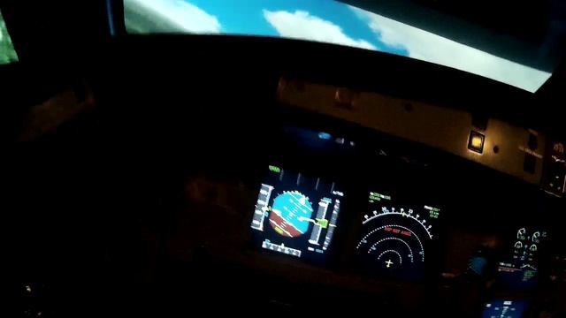 Полет на тренажере Airbus A320 Уральских авиалиний в Кольцово.