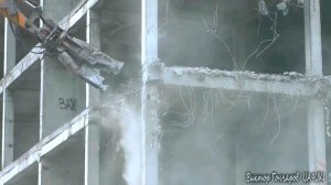 Как в Междуреченске больницу ломают