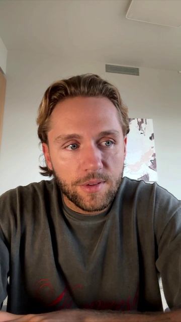 1/4 💭 смотреть онлайн