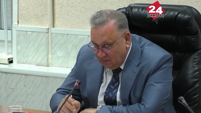 В Димитровграде 12 предприятий сократили рабочий график до конца года смотреть онлайн