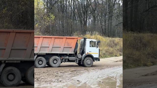 🚧На улице Верхняя Дуброва начались масштабные работы по благоустройству! смотреть онлайн