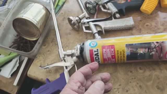 Как правильно использовать пистолет для монтажной пены.