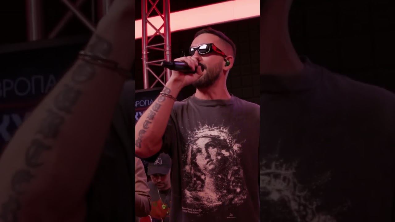 PIZZA исполнил солнечный трек «Улыбка» #pizza #музыка #песни #акустика смотреть онлайн