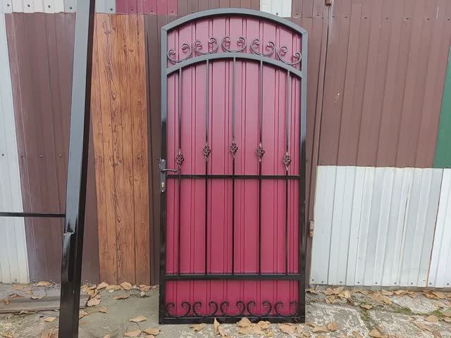 Калитка ковка обшитая профлистом