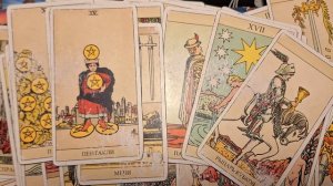 ТАРО РАСКЛАД\ КТО АКТИВНО ПЫТАЕТСЯ ВМЕШИВАТЬСЯ В ХОД ВАШИХ СОБЫТИЙ?!