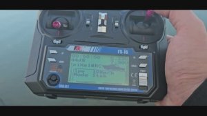 Тест на скорость бюджетного кораблика piXel Boat miniCarrier. Китайские поделки глотают пыль ;-)