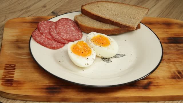 Способ приготовления яиц в мешочек стандарт