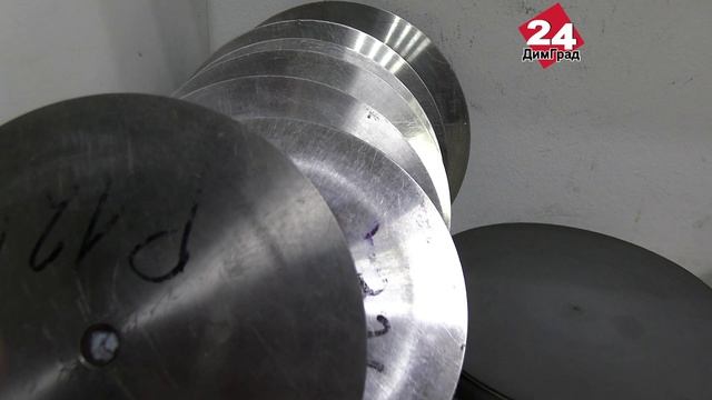 Шпиц Дэни принял душ и озоновую ванну смотреть онлайн