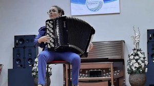 А. Джойс Вальс "Осенний сон" Играет баянистка Елизавета Елфутина г. Владивосток