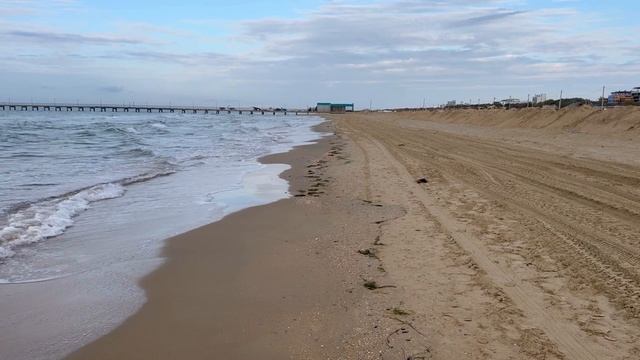 Новые выбросы мазута. Исследуем пляж Витязево. Октябрь 2025 смотреть онлайн