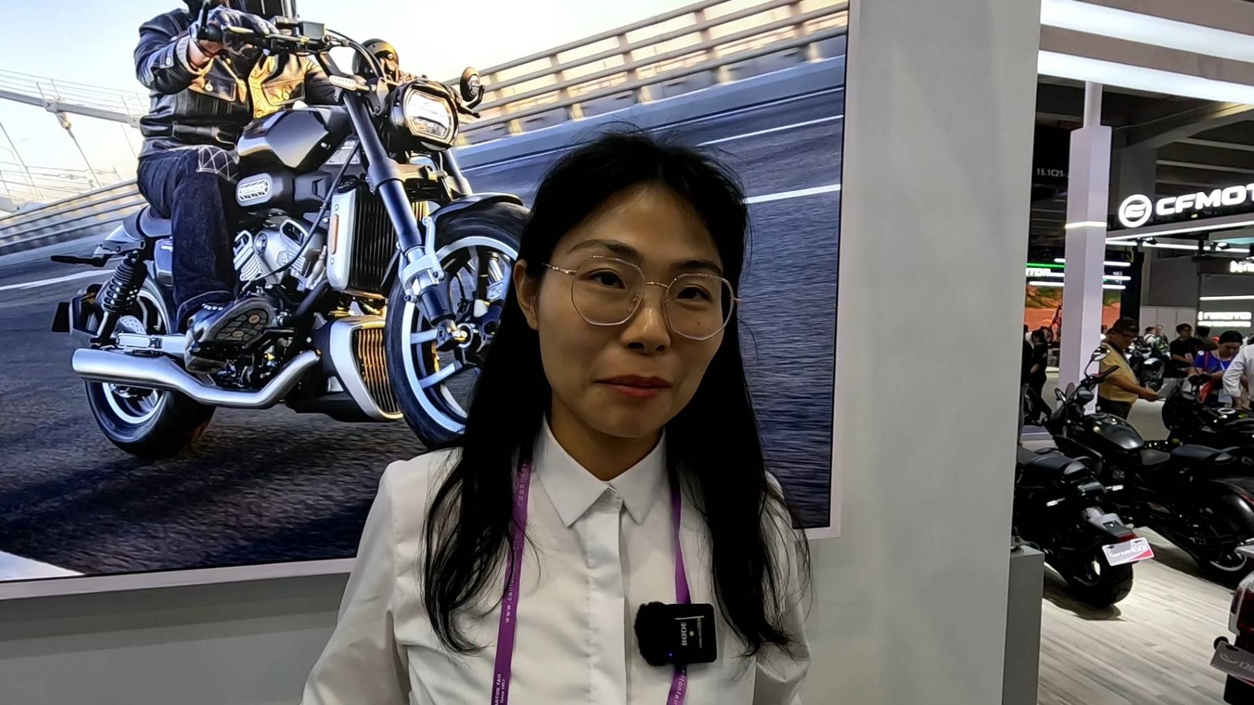 Скутеры Пежо (PEUGEOT). Интервью на выставке CFAIR. смотреть онлайн