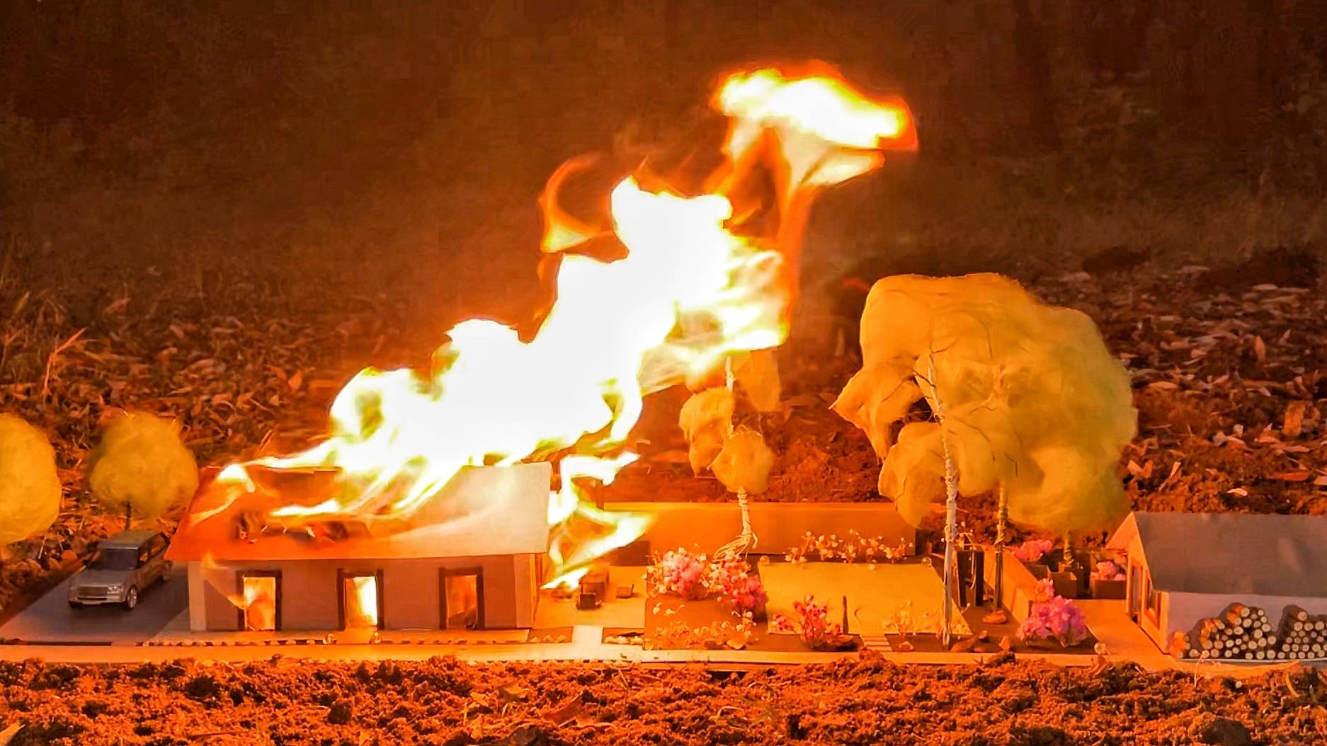 Пожар! Горит дом и баня! смотреть онлайн