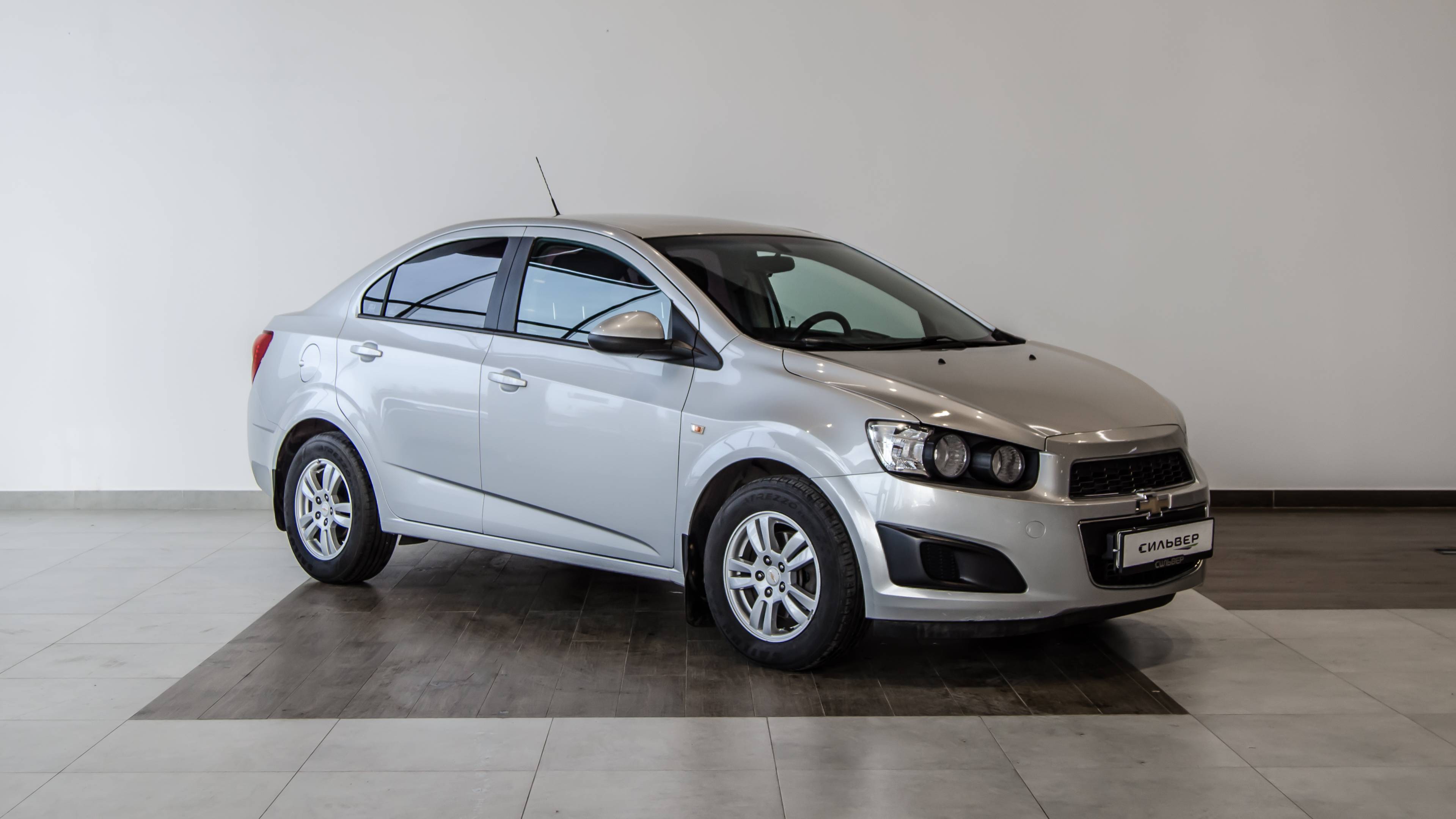 Chevrolet Aveo II, 2014 смотреть онлайн