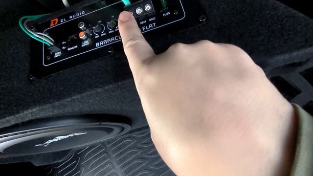 Полный обзор сабвуфера DL Audio Barracuda 12A Flat в Chery Tiggo 7 Pro Max: бас без лишних хлопот смотреть онлайн