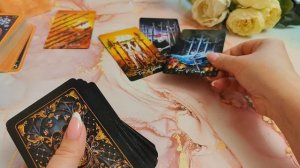 Думает ли он о тебе перед сном🍓🔥👩❤️👨Таро