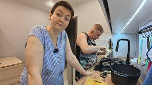 Приготовление ЭЛИТНОЙ ухи из стерлядки превратилось в ЦИРК! Вован НАКОСЯЧИЛ, а я РАЗГРЕБАЮ! Влог