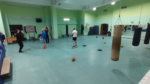 Круговая тренировка боксёра 23.10.2025 смотреть онлайн