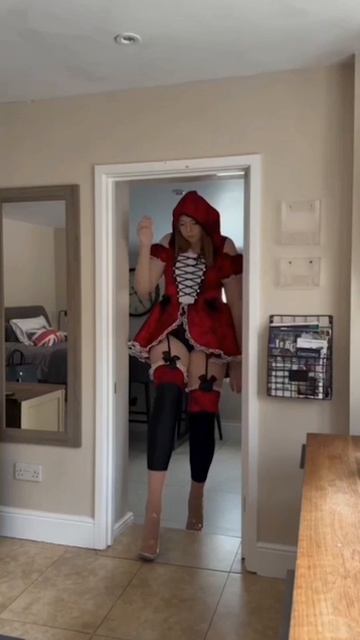 И тут серый волк просто ОХУ.... !!! #женщина #девушка #верста #баба #краснаяшапочка #бойбаба #сказка смотреть онлайн