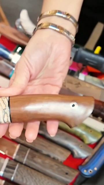 Они делают ножи смотреть онлайн