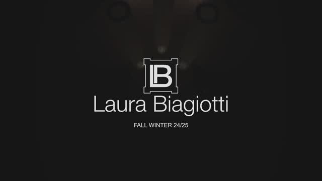 Показ женской коллекции Laura Biagiotti осень-зима 2024-2025