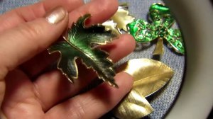 136. распаковка. Броши.