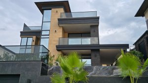 Здесь все! И Бассейн инфинити и джакузи !