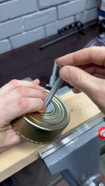 Фреза по гипсокартону из консервной банки 😁😁😁 смотреть онлайн