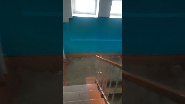 the backrooms level 1 "Старый подъезд"