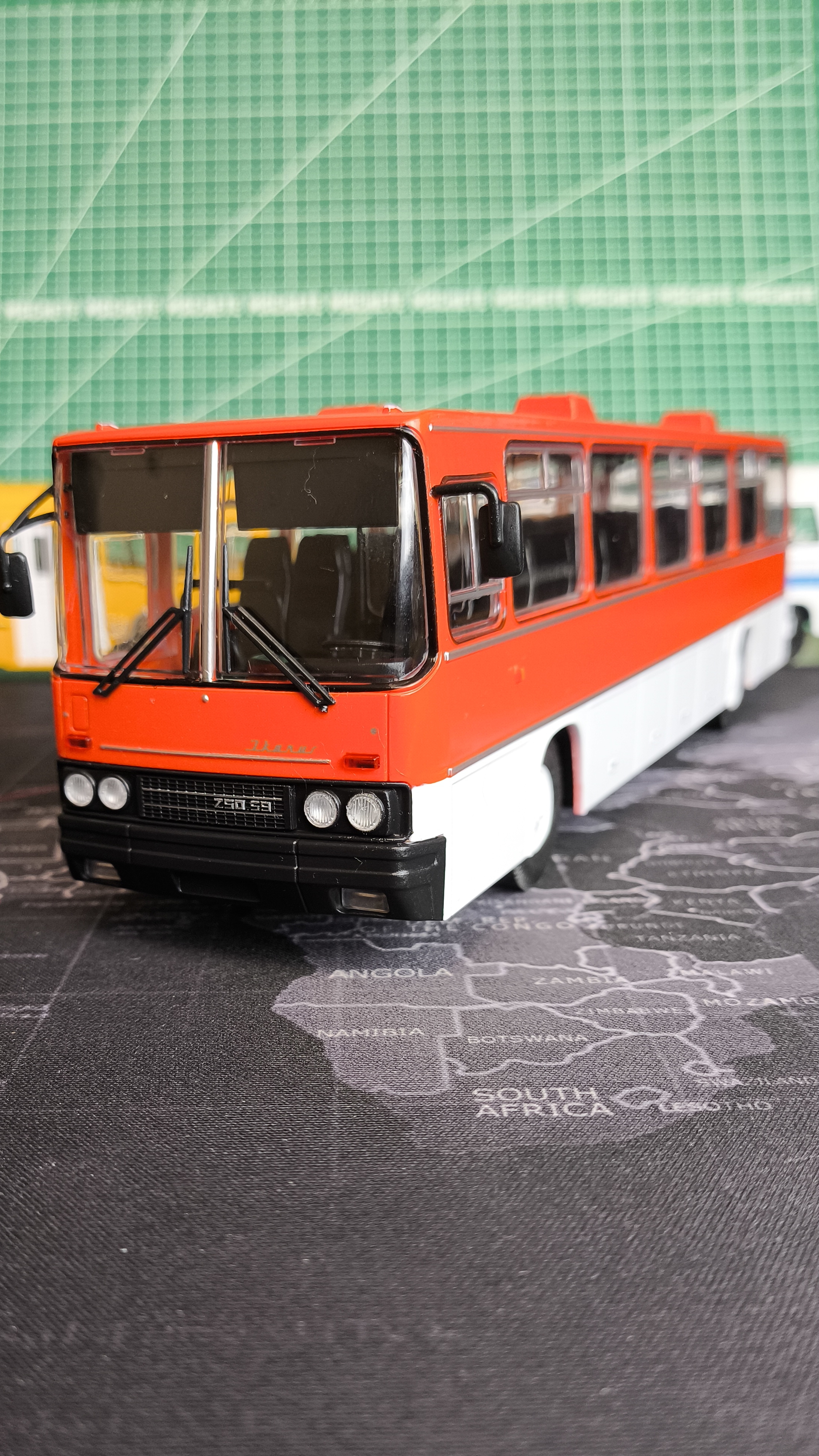 Модель Икарус-250.59