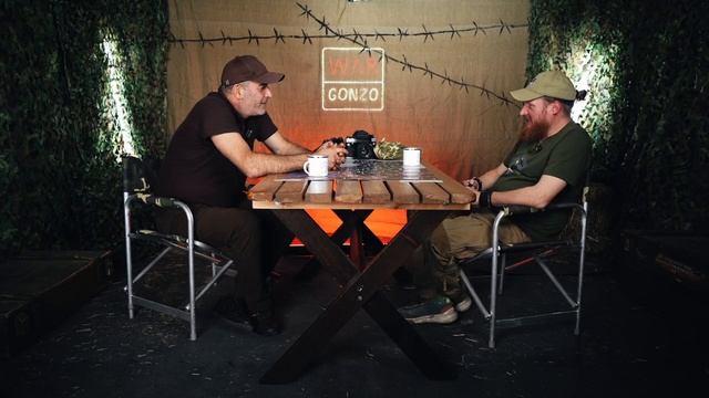 «…А ты что тут делаешь? Разворачивает и пинком под зад домой» смотреть онлайн