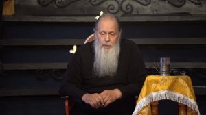 Можно ли носить нательный крест поверх одежды