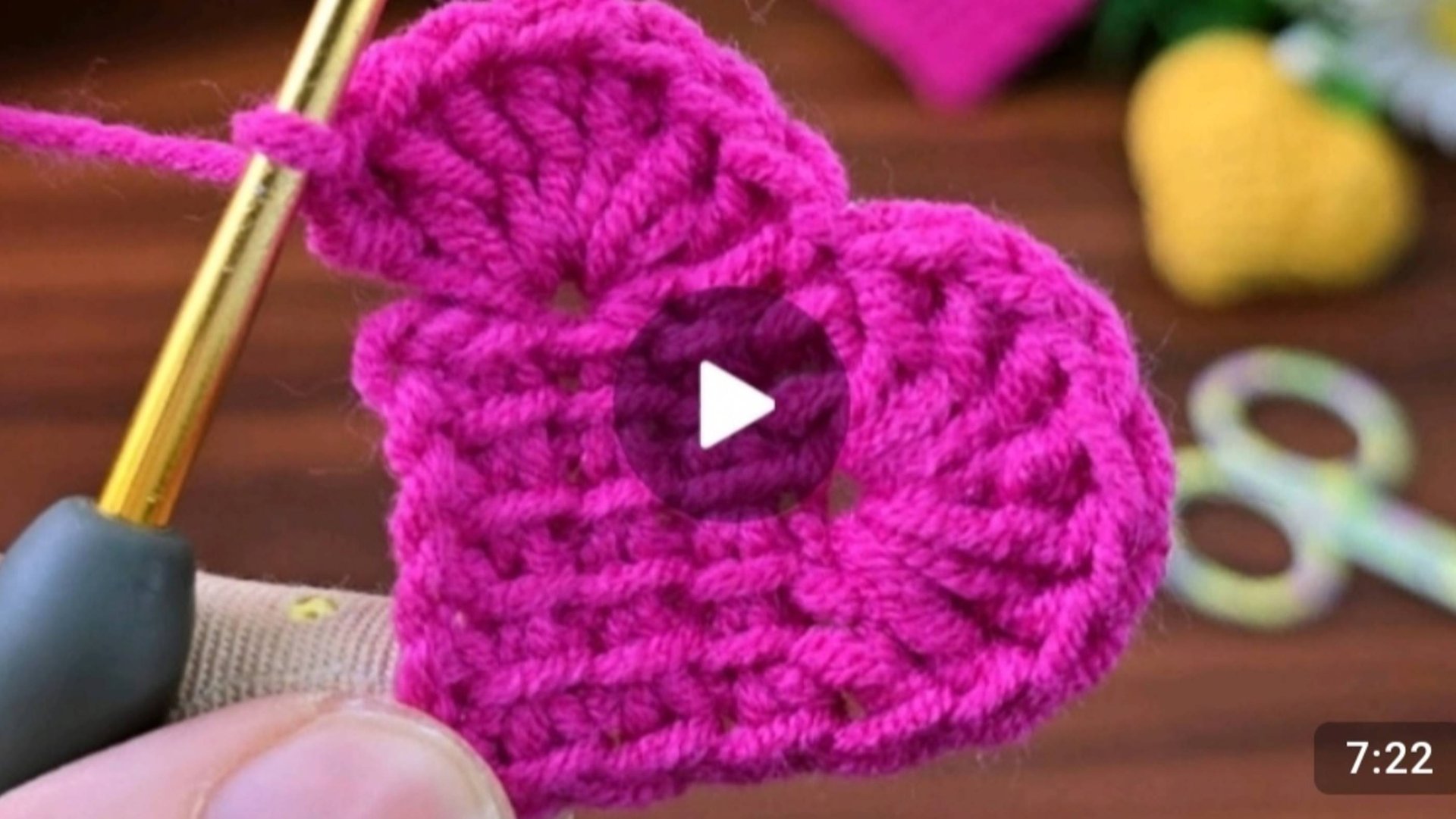 Сердечко крючком ❤ #всевжизнисвязано #вязаниекрючком #все_в_жизни_связано смотреть онлайн