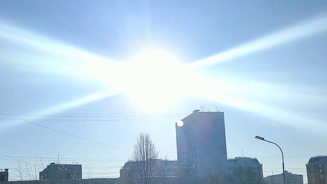 Они скрывают от нас - два солнца и три луны смотреть онлайн