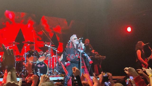 Красное на Чёрном