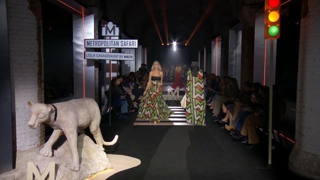 Показ коллекции Lola Casademunt весна-лето 2026