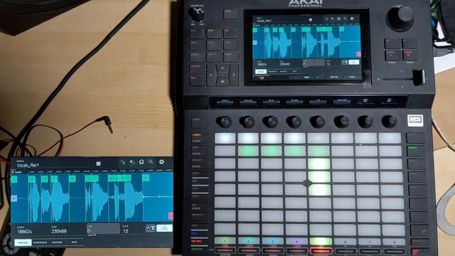 Vocal Pitch Correction Tricks on AKAI Pro Force смотреть онлайн