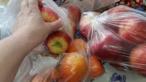 ЗАЕХАЛИ В ДОБРОЦЕН ПЯТЬ ТЫСЯЧ КАК С КУСТА ЗАКУПИЛИСЬ🧅🍎🥬