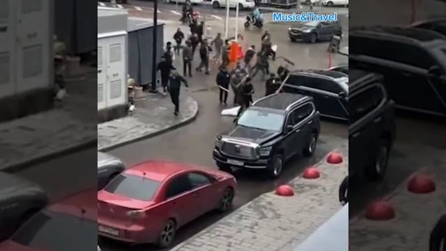 Массовая драка гастарбайтеров в Москве смотреть онлайн