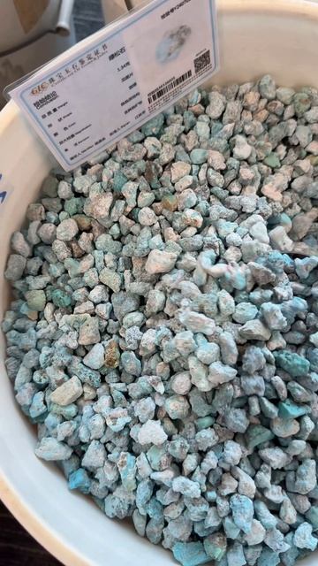 20251025-03 Turquoise Cabochons: Small-Sized Material With Inherent Luster